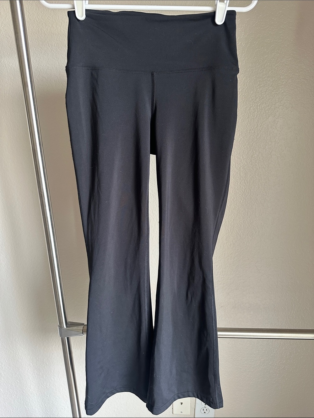 PINK Victoria’s Secret PINK Active Plain Black Mid Rise Flare Leggings S
